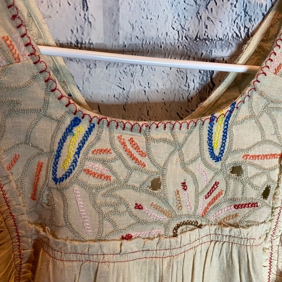 Free People crop top with embroidery detail - Picture 6 of 8